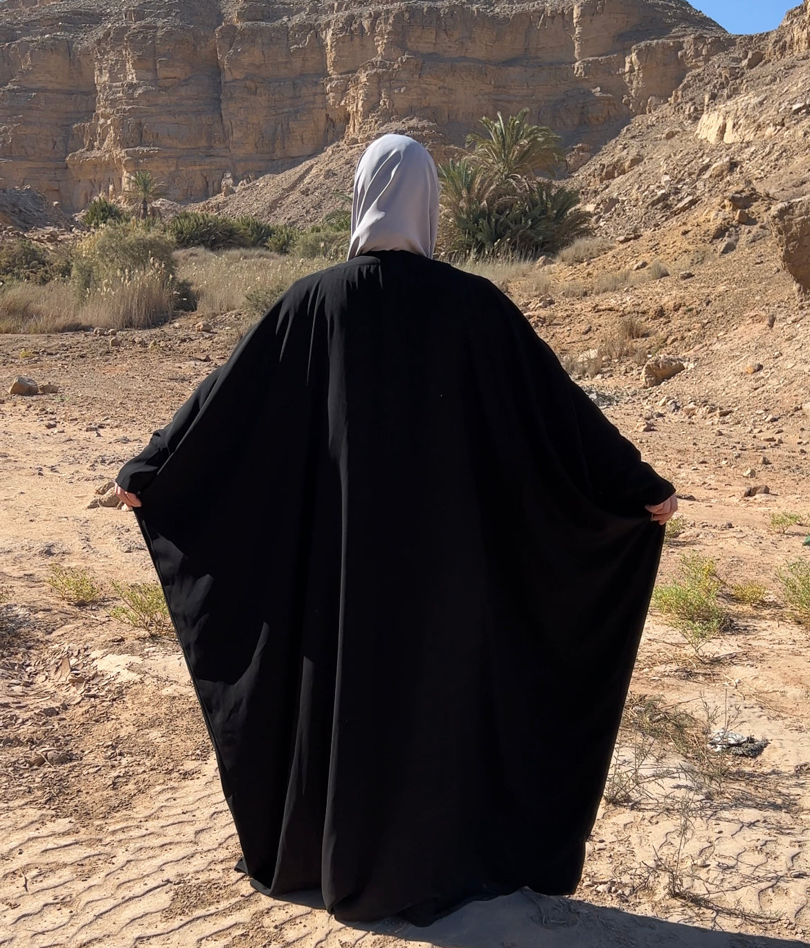 Abaaya Qinaa - Zipper Abaaya - Black