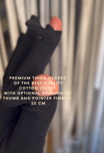 Handschuhe mit Öffnung für Daumen und Zeigefinger